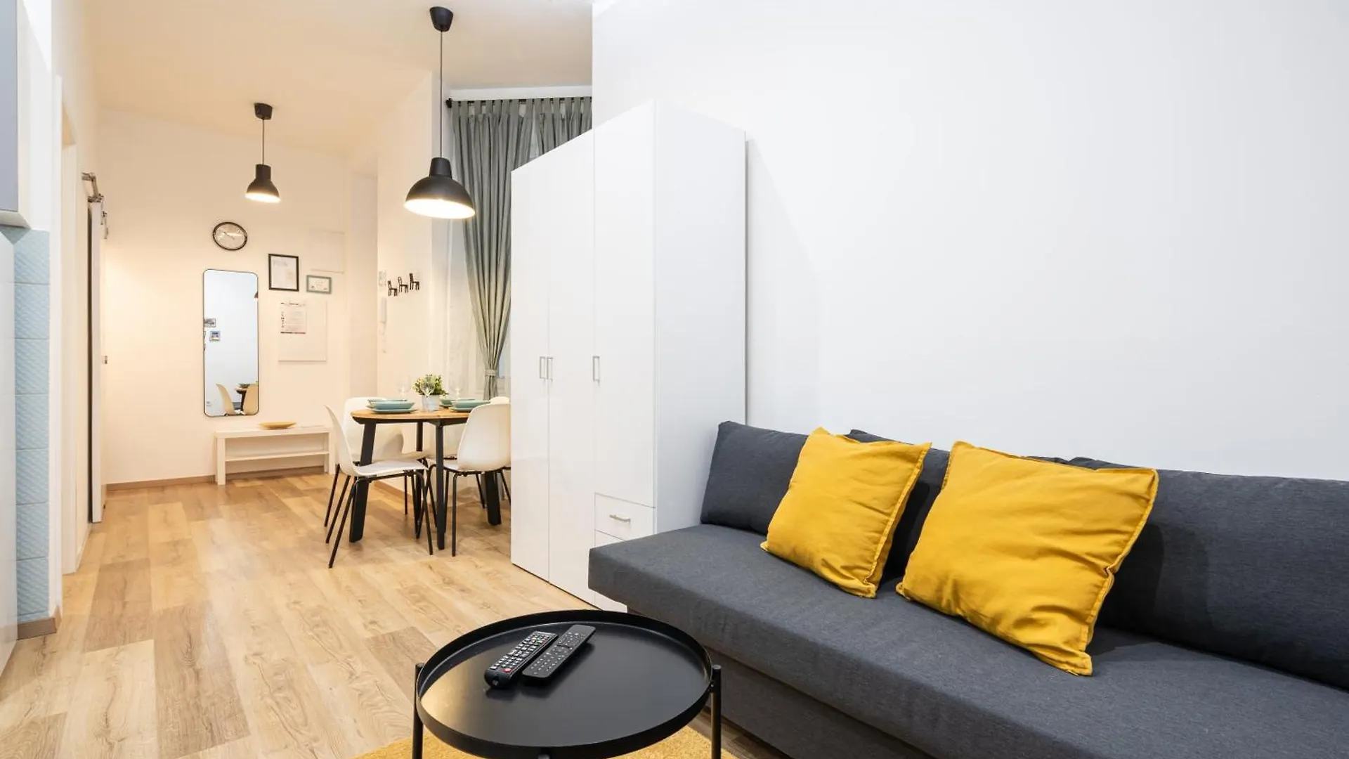 Kristi Tiptop Apartment In The Heart Of Budapesta